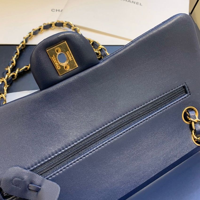Medium Ch**el Classic Handbag