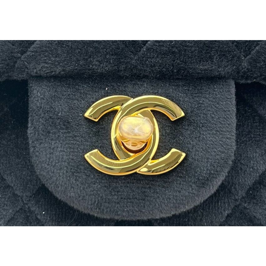 Medium Ch**el Classic Handbag