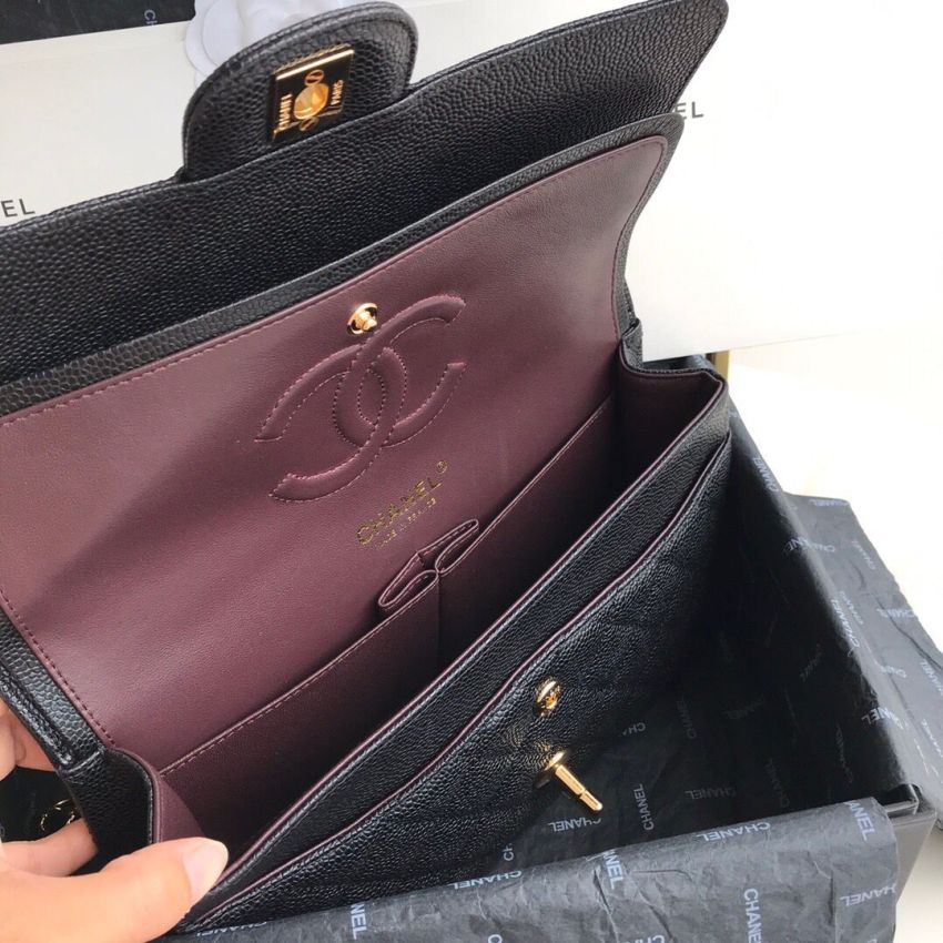 Medium Ch**el Classic Handbag in Grained Leather