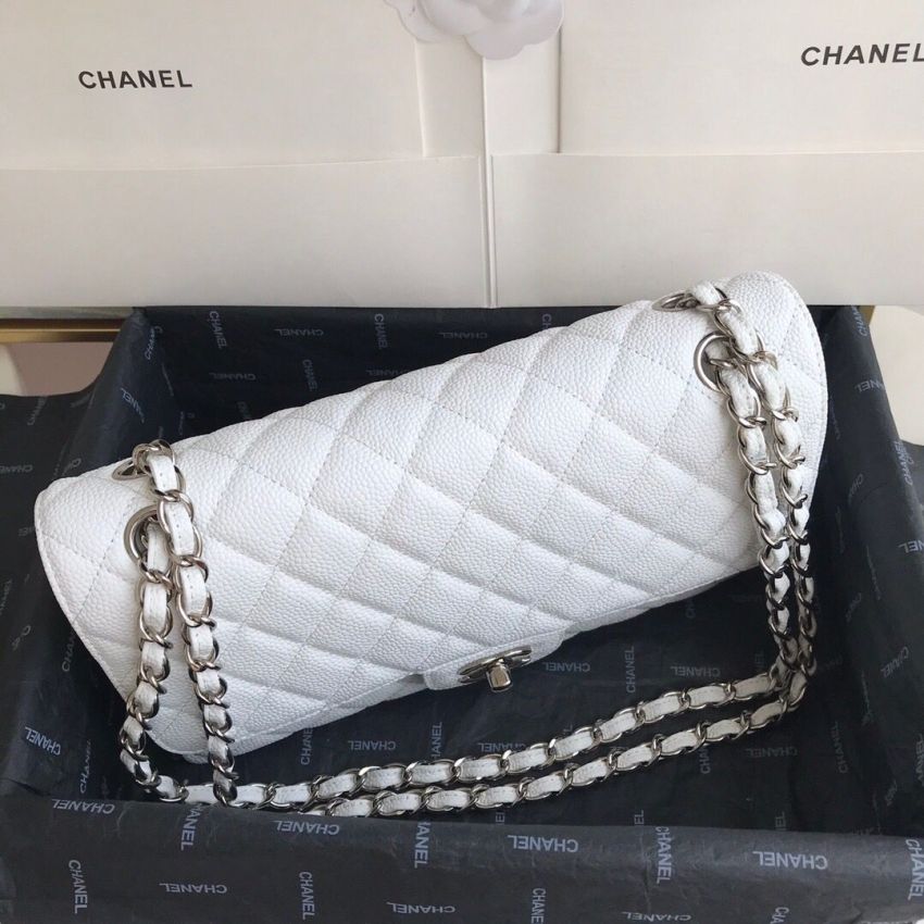 Medium Ch**el Classic Handbag in Grained Leather