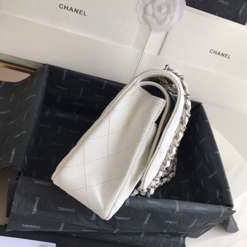 Medium Ch**el Classic Handbag in Grained Leather