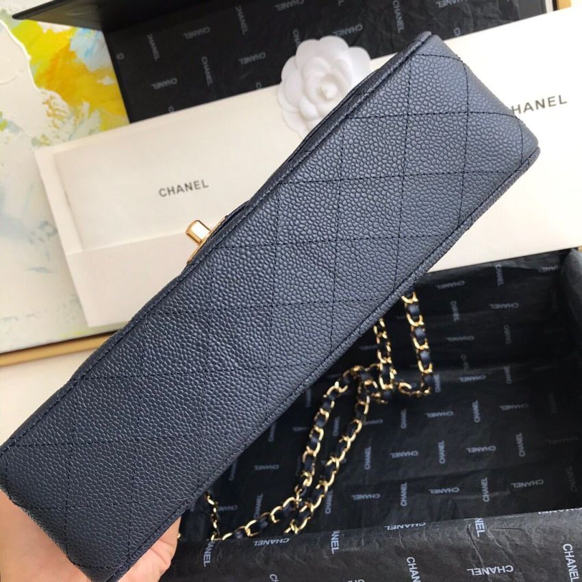 Medium Ch**el Classic Handbag in Grained Leather