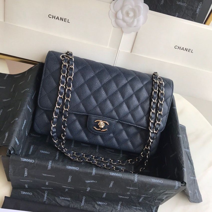 Medium Ch**el Classic Handbag in Grained Leather