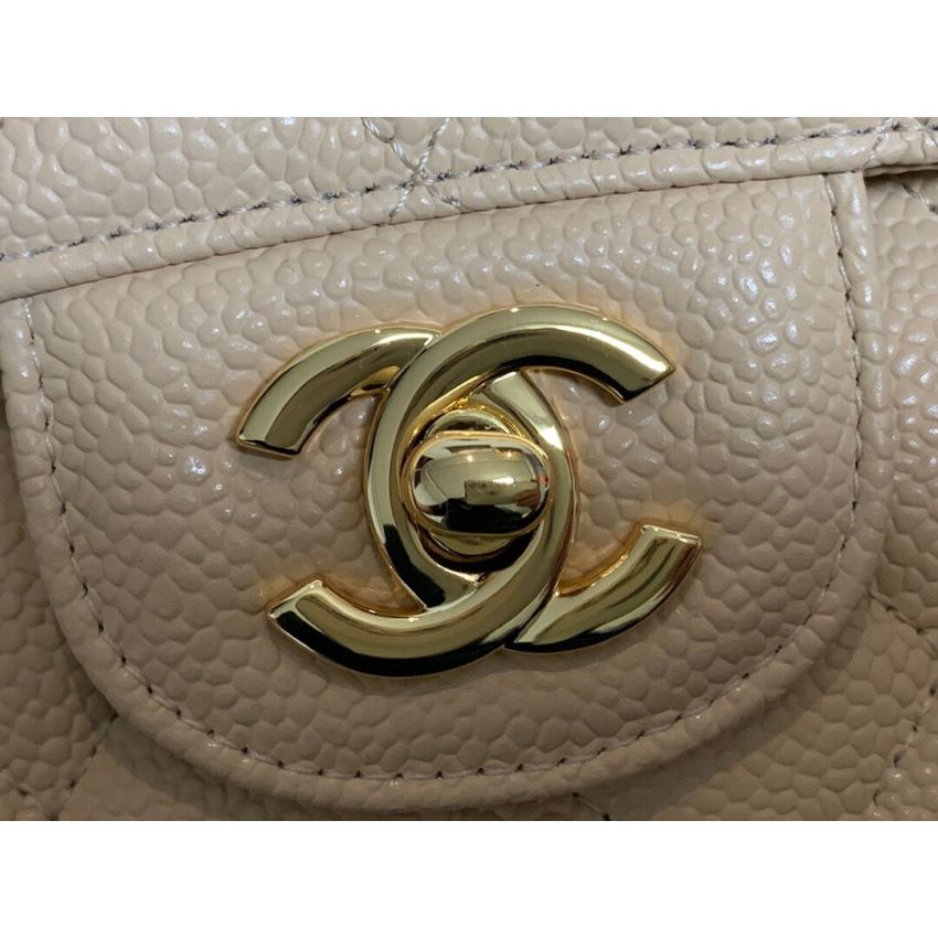 Medium Ch**el Classic Handbag in Grained Leather