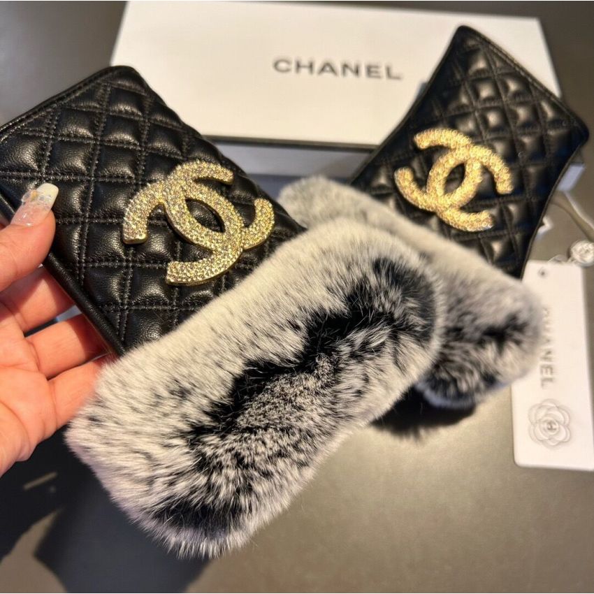 Ch**el Lamskin Gloves
