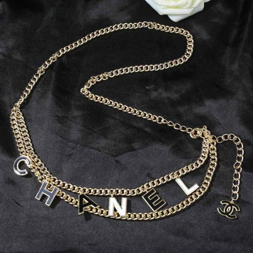 Ch**el Chain belt