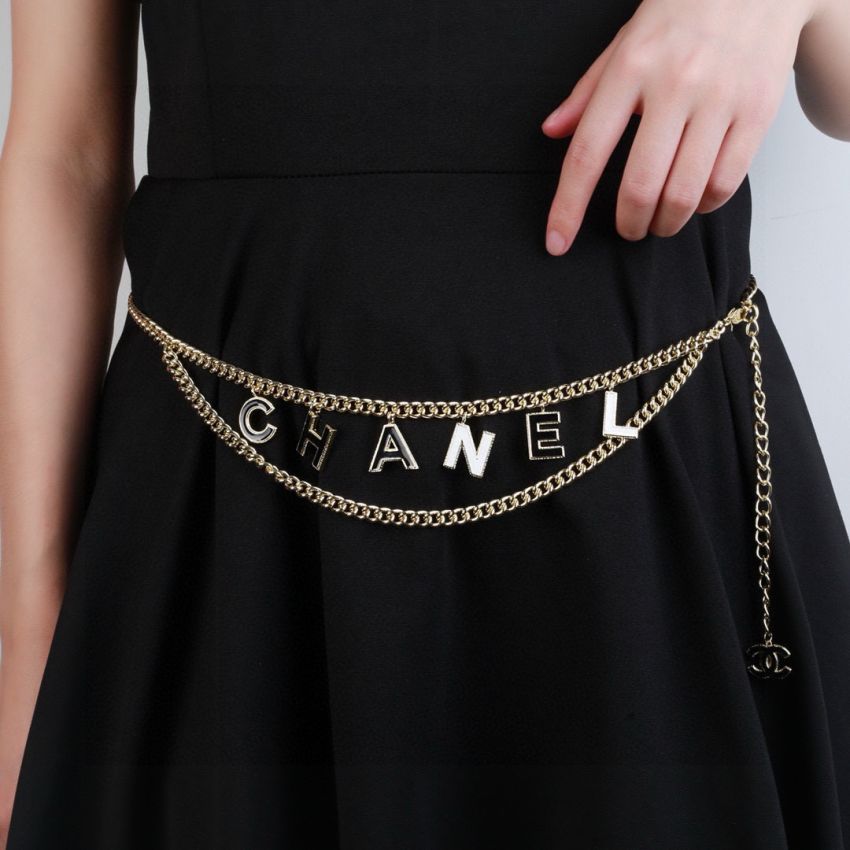 Ch**el Chain belt