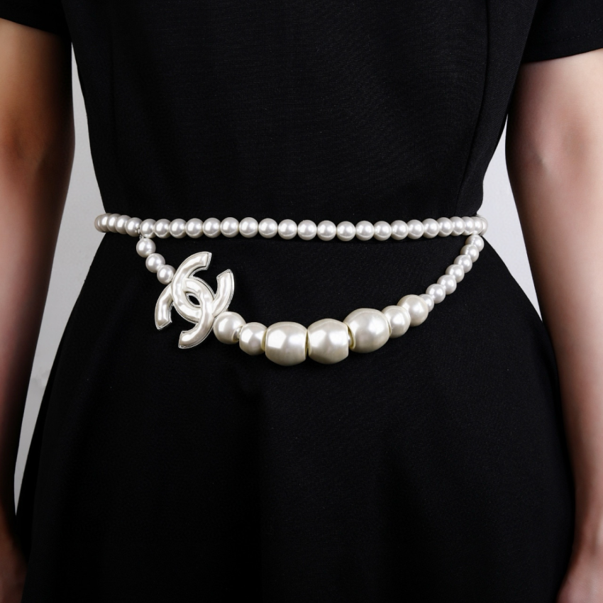 Ch**el Chain belt