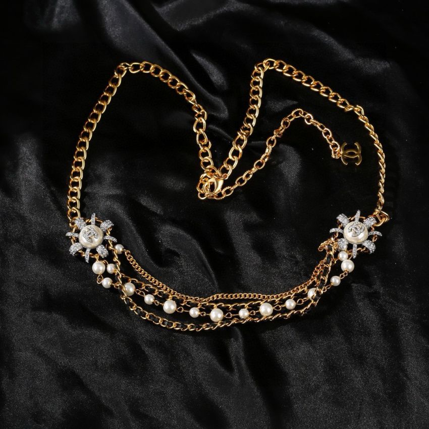 Ch**el Chain belt