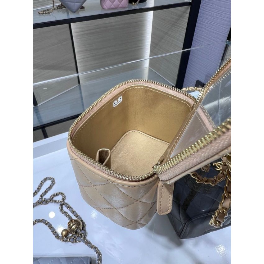 Ch**el Clutch with Chain