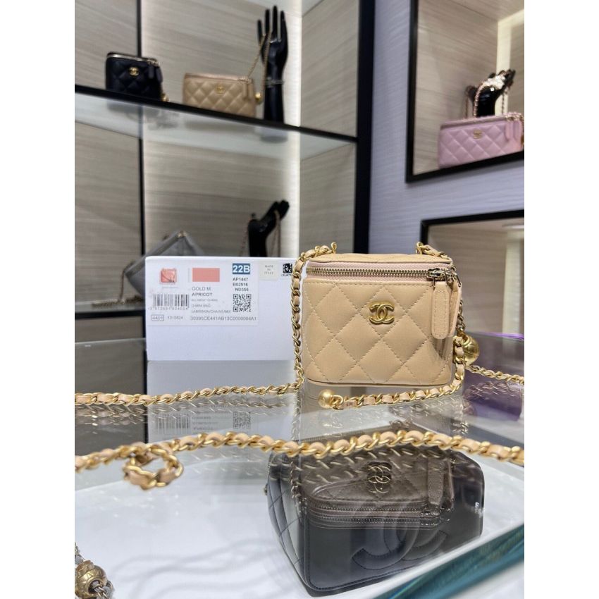 Ch**el Clutch with Chain