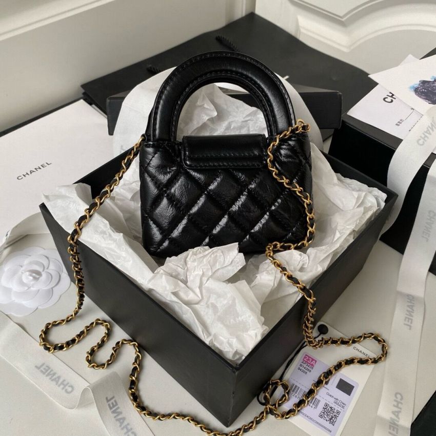 Ch**el Clutch with Chain