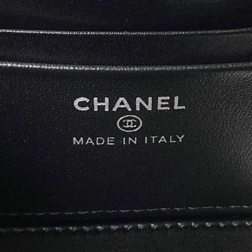 Ch**el Clutch with Chain