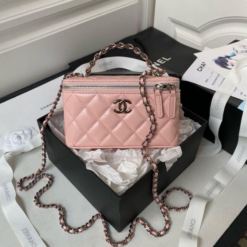 Ch**el Clutch with Chain