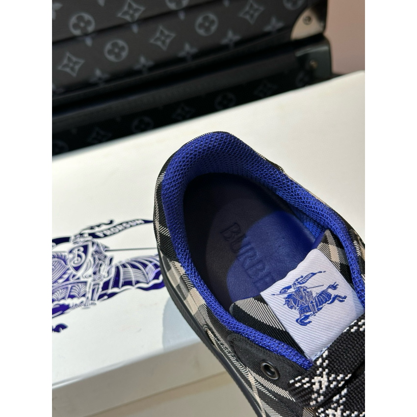 Bv*b*rry Sneaker, Size 35-46