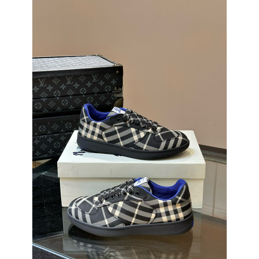 Bv*b*rry Sneaker, Size 35-46