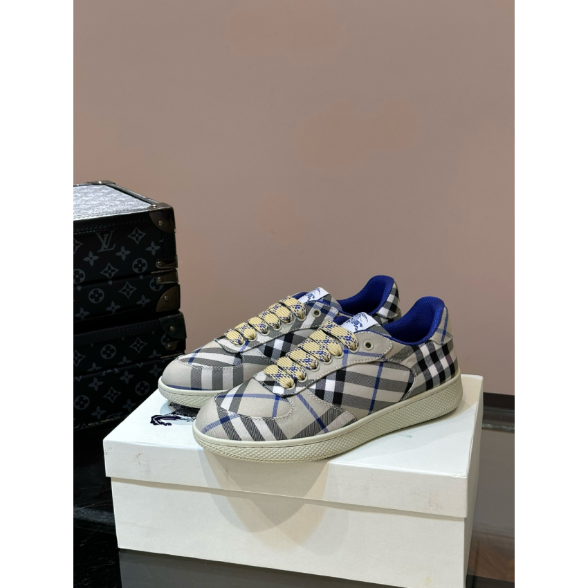 Bv*b*rry Sneaker, Size 35-46