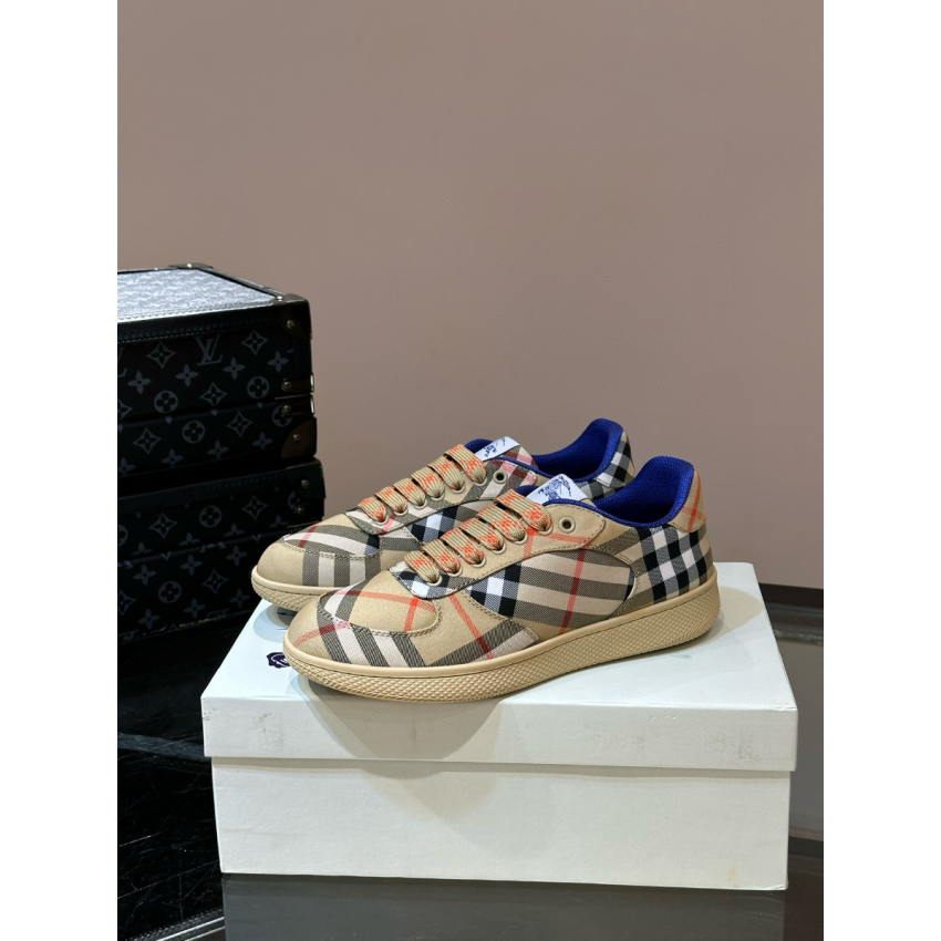 Bv*b*rry Sneaker, Size 35-46