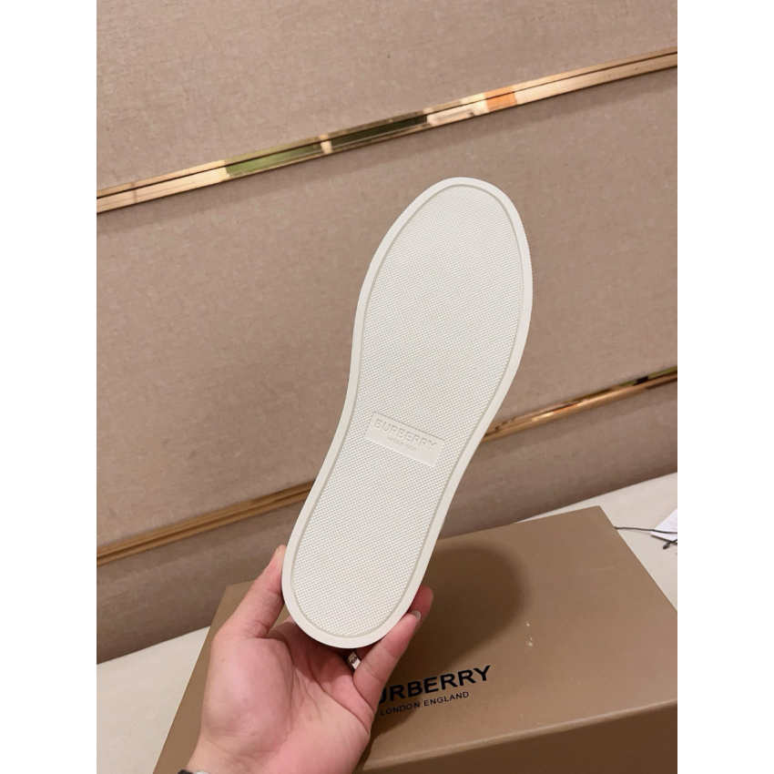 Bv*b*rry Sneaker, Size 35-46