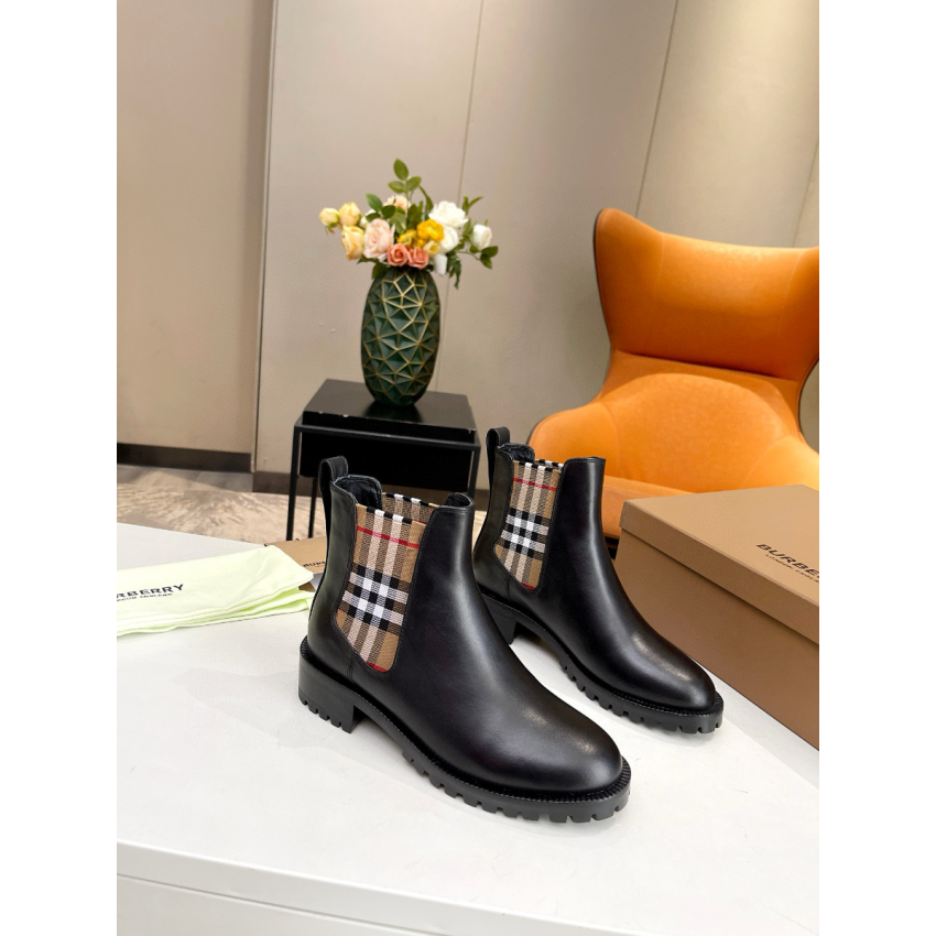 Check and leather Chelsea Boot, Size 35-41