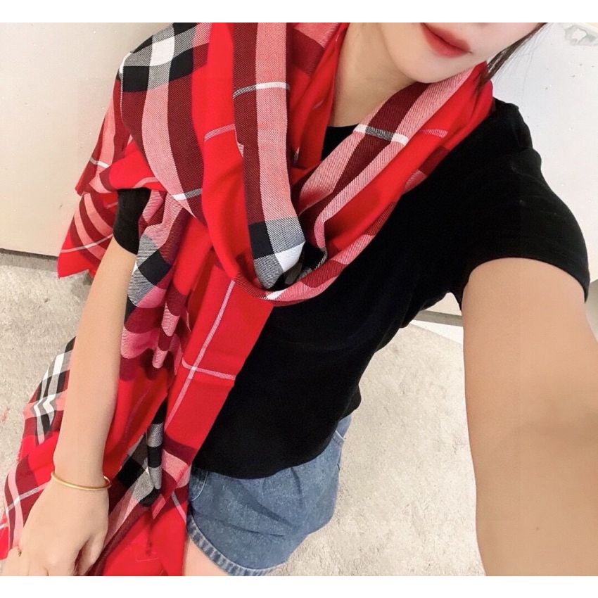 Buerberry Light-weight cashmere scarf