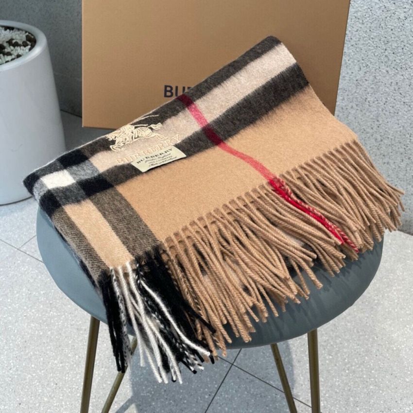 Buerberry Large Cashmere Scarf