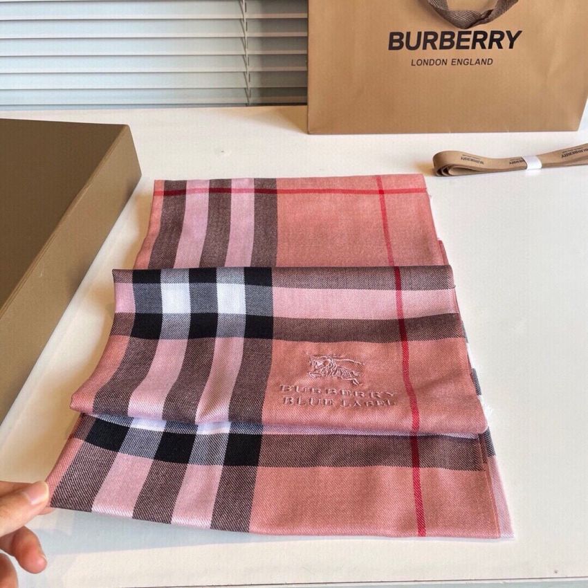 Buerberry Soft Cashmere Scarf
