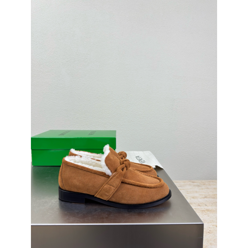 B0tt*ga Ven*ta Women's Loafer, Size 35-45