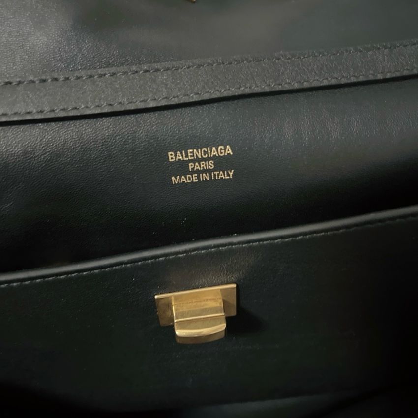 Ba1en*iaga Rodeo Large Handbag- Black