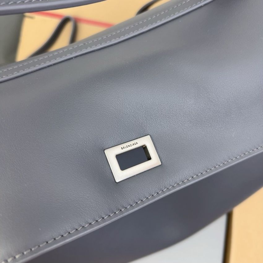 Ba1en*iaga Rodeo Large Handbag- Grey