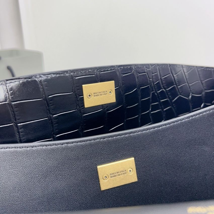 Ba1en*iaga Rodeo Large Handbag Crocodile Embossed - Black