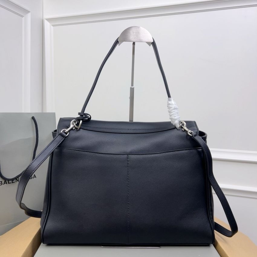 Ba1en*iaga Rodeo Medium Handbag in Black