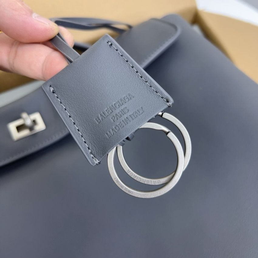 Ba1en*iaga Rodeo Medium Handbag in Grey