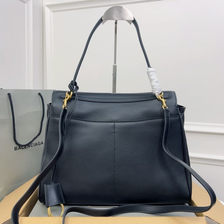 Ba1en*iaga Rodeo Medium Handbag in Black