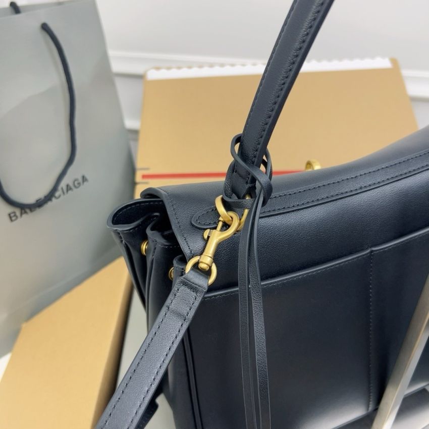 Ba1en*iaga Rodeo Small Handbag- Black