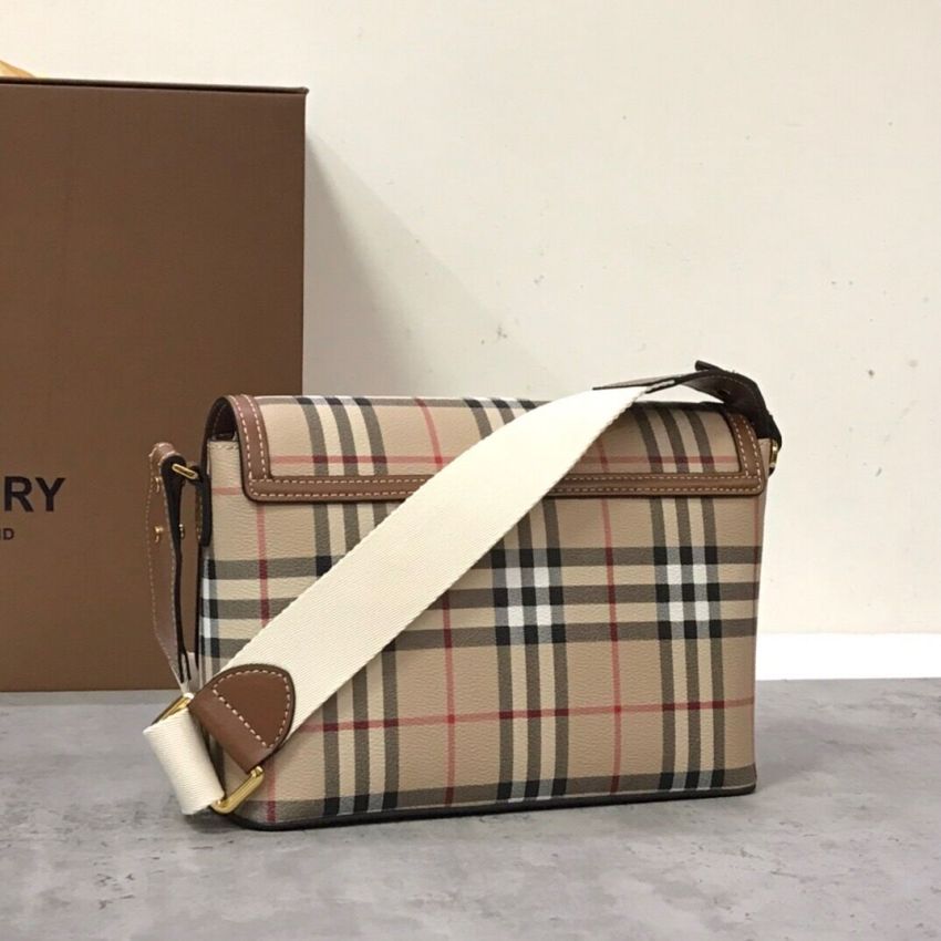 Bv*b*rry Check Note Bag
