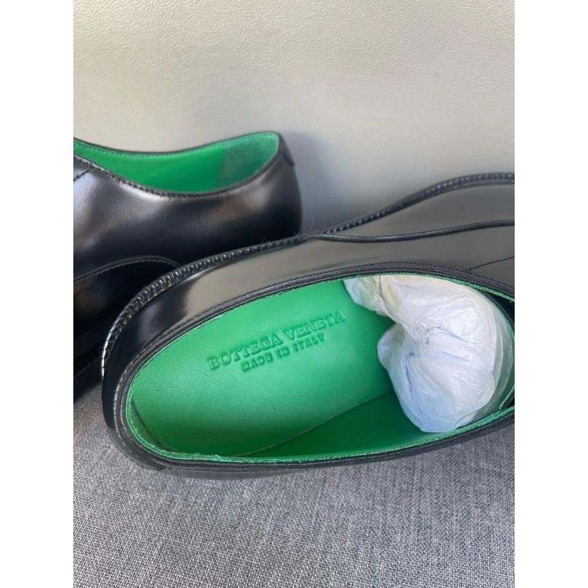 B0tt*ga Ven*ta Leather shoe for Men
