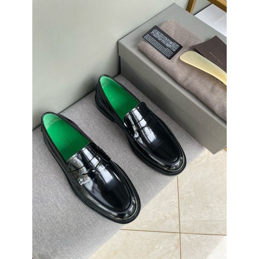 B0tt*ga Ven*ta Leather shoe for Men