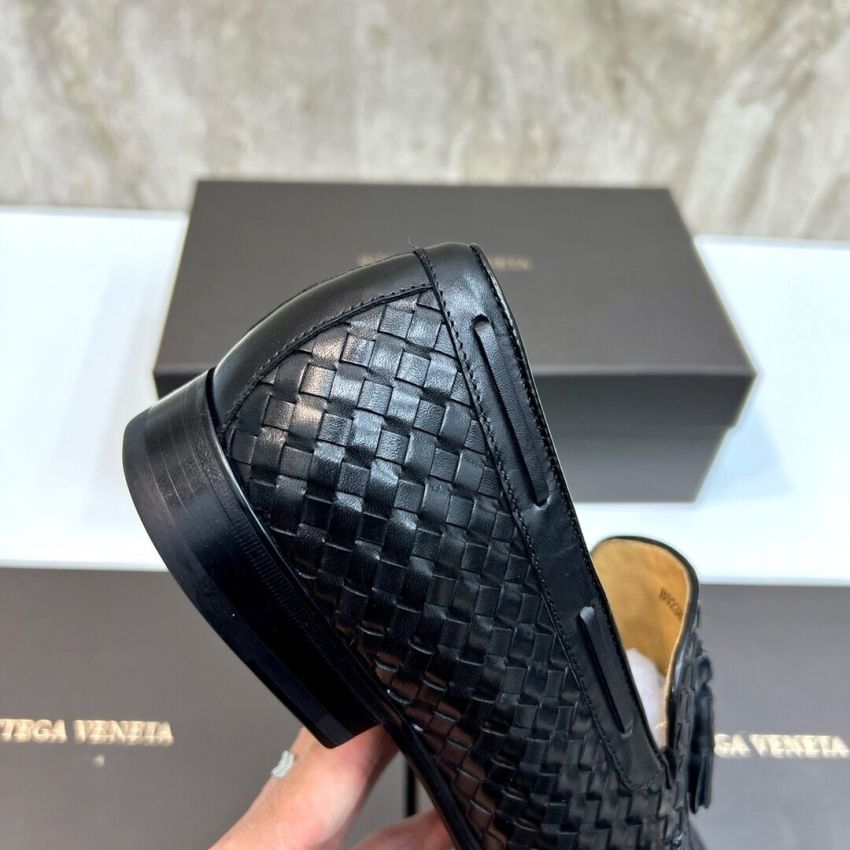 B0tt*ga Ven*ta Leather shoes for Men