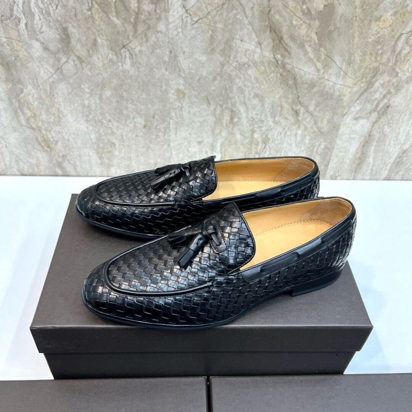 B0tt*ga Ven*ta Leather shoes for Men