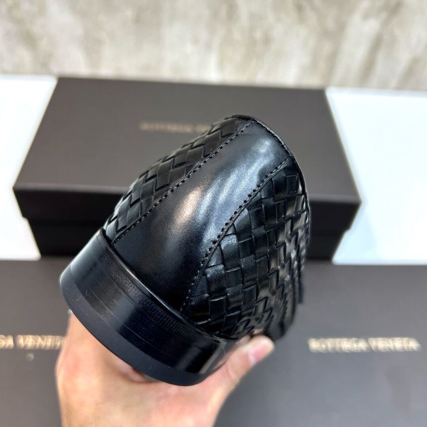 B0tt*ga Ven*ta Leather shoes for Men