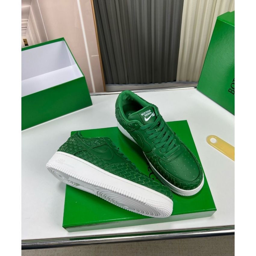 B0tt*ga Ven*ta Leather shoes for Men