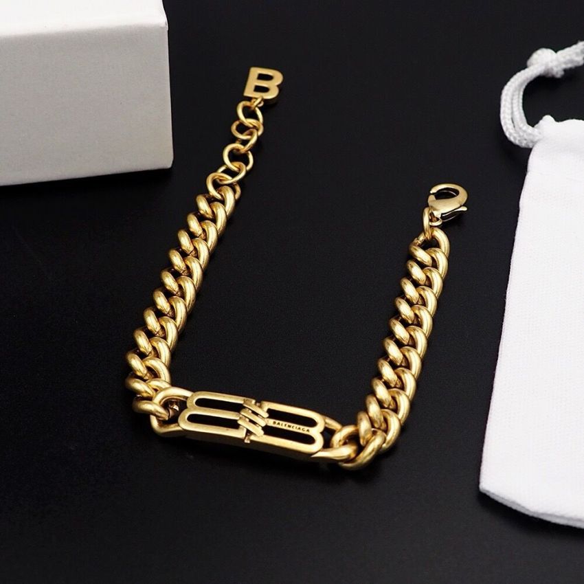 Ba1en*iaga Bracelet