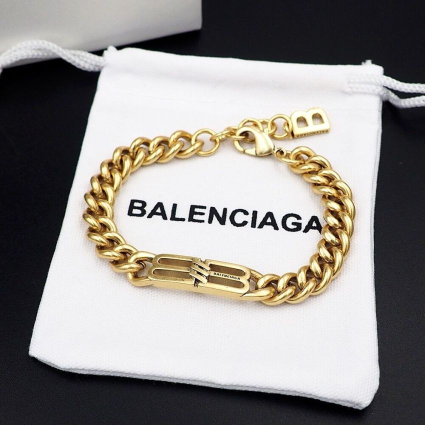 Ba1en*iaga Bracelet