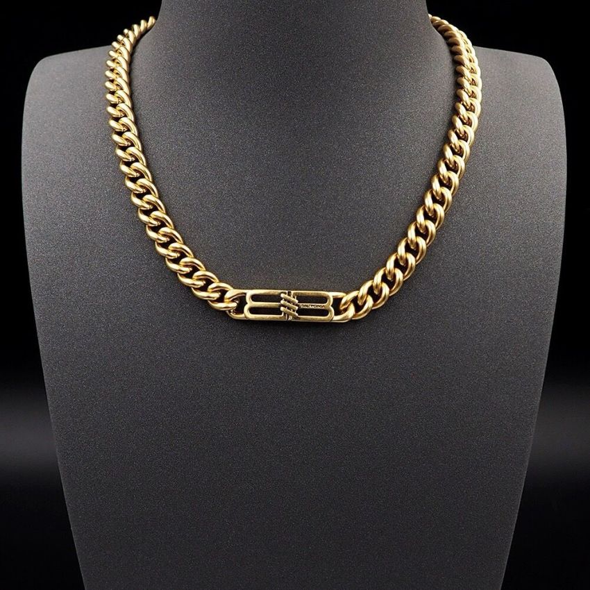 Ba1en*iaga Necklace
