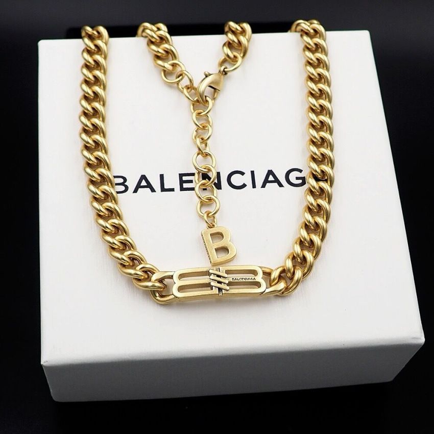 Ba1en*iaga Necklace