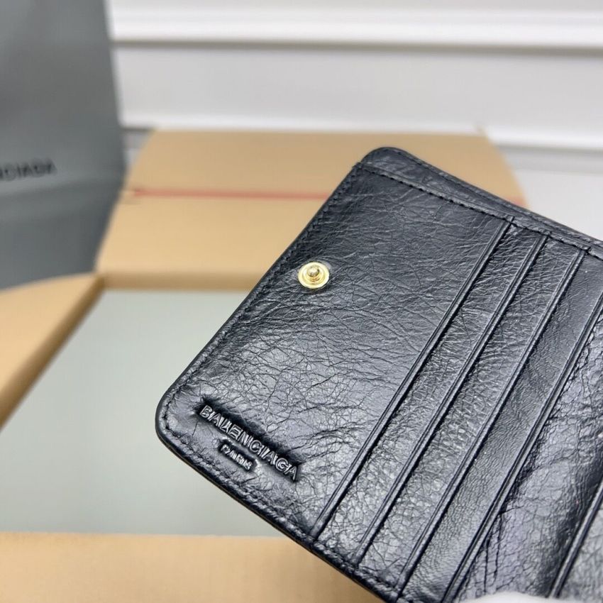 Ba1en*iaga Compact Wallet