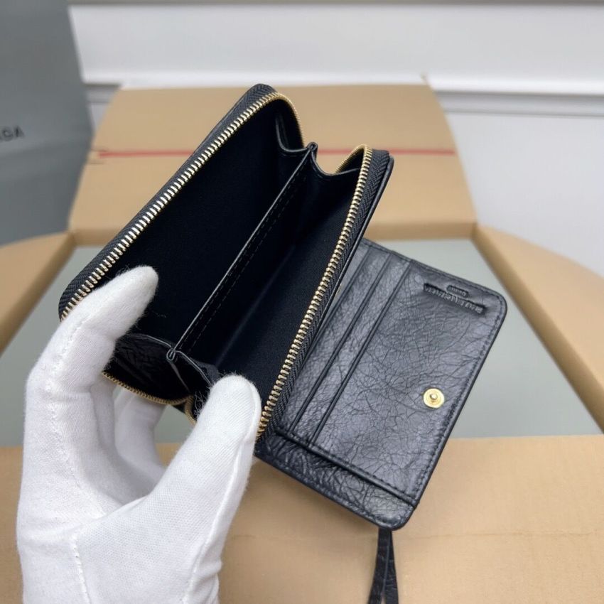 Ba1en*iaga Compact Wallet