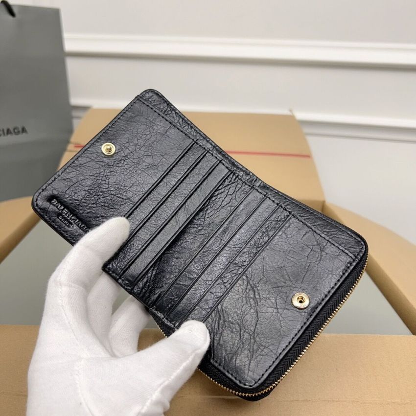 Ba1en*iaga Compact Wallet
