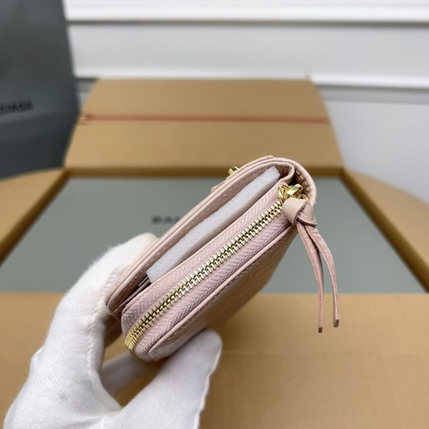 Ba1en*iaga Compact Wallet